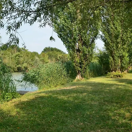 Antal-tavi Fogado Es Horgaszparadicsom *