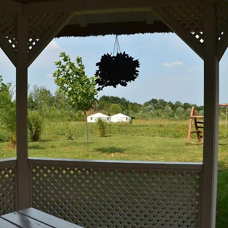 Antal-tavi Fogado Es Horgaszparadicsom Penzion