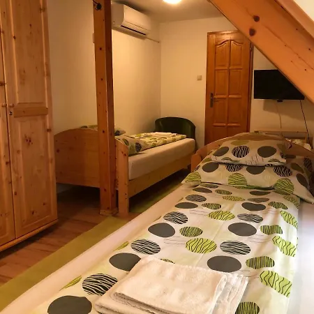 Antal-tavi Fogado Es Horgaszparadicsom Penzion *